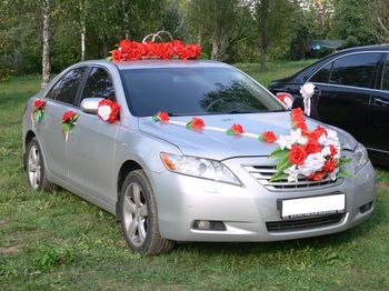 Свадебная флористика / Украшения для машин /  
 Украшение автомобиля 